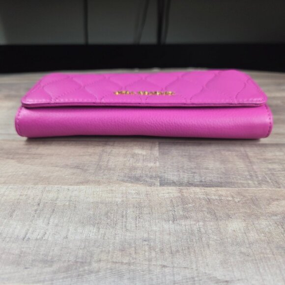 Vera Bradley Magenta Leather Quilted Audrey Wallet - Picture 4 of 13